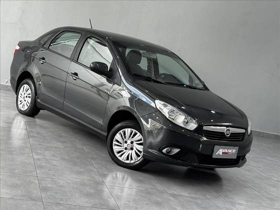 FIAT GRAND SIENA 1.4 MPI ATTRACTIVE 8V FLEX 4P MANUAL FIAT GRAND SIENA 1.4 MPI ATTRACTIVE 8V FLEX 4P MANUAL